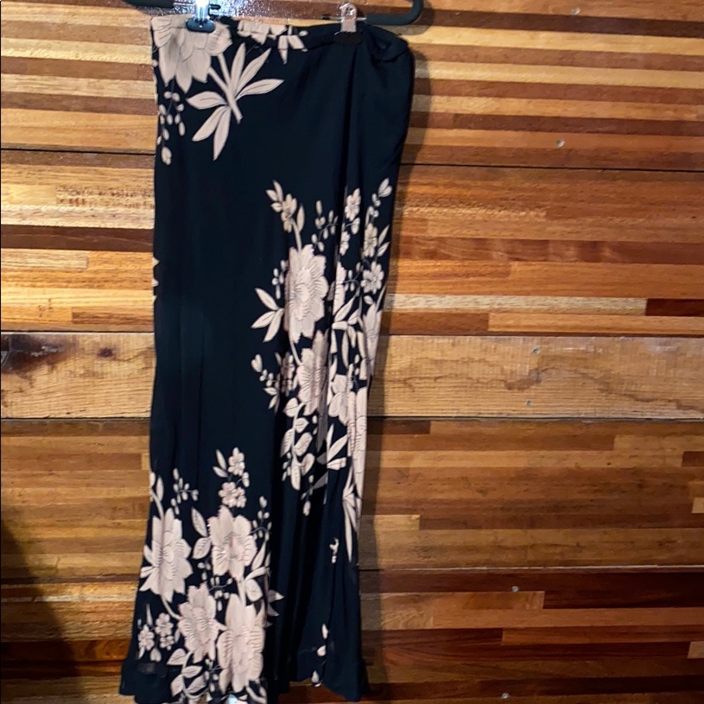 Boston Proper skirt size: M